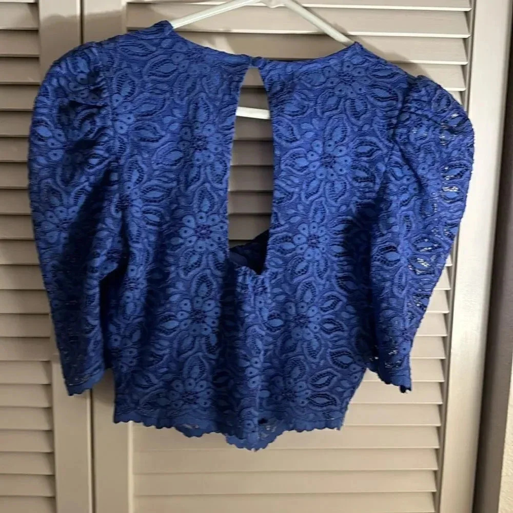 *Final Price* Maeve by Anthropologie Blue Lace Top US 2 NWOT Button Tie Front